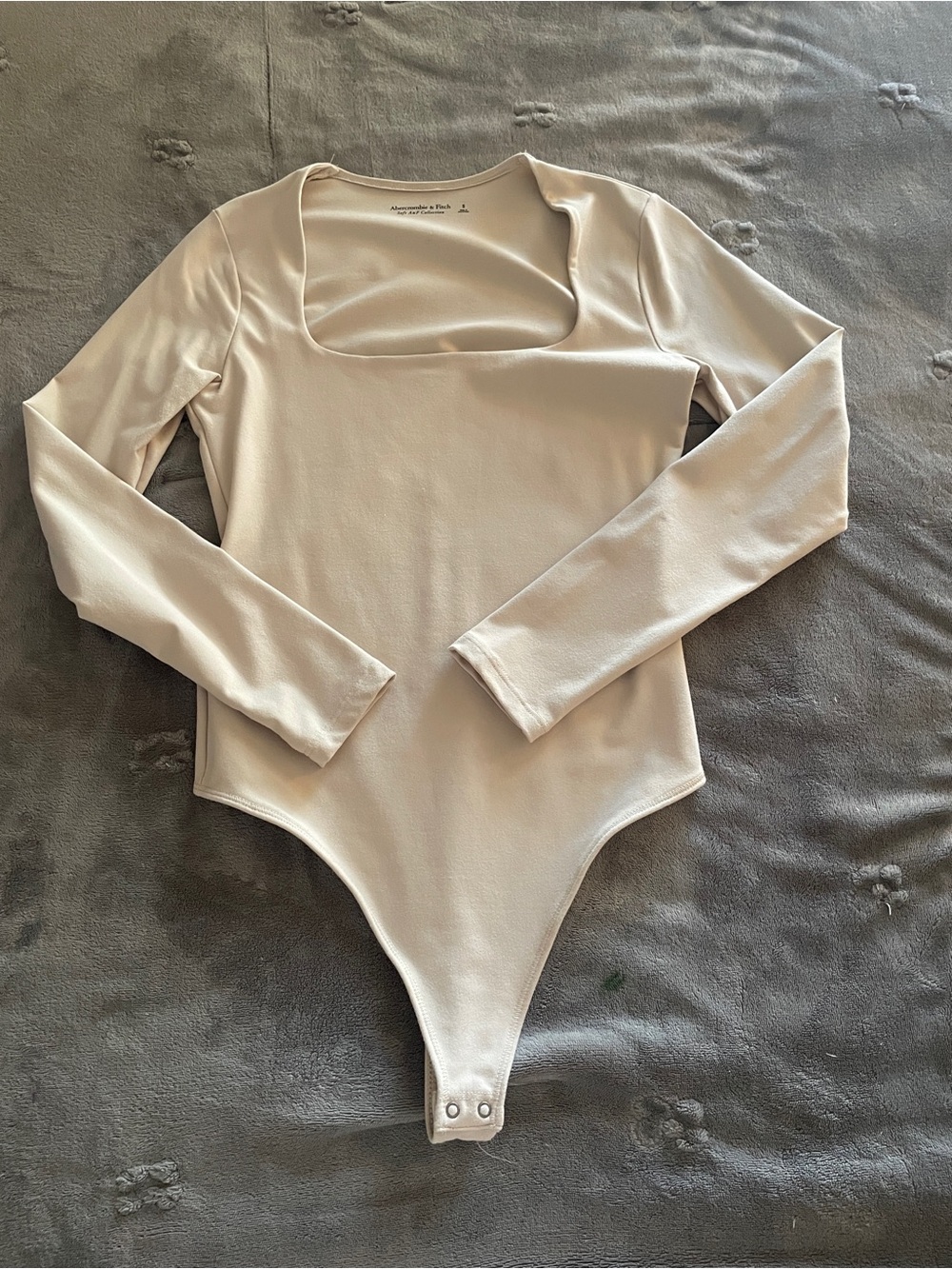 Abercrombie & Fitch Cream Long-Sleeve Square-Neck Kids Bodysuit